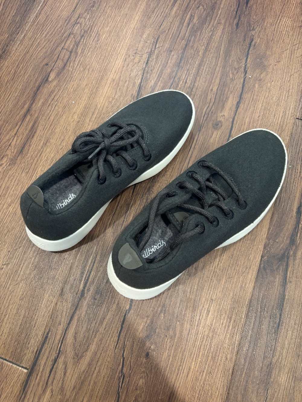 Allbirds wool runners W9.5/M8 - new condition!